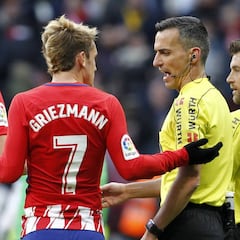 Latre dirigirá el Atleti-Sevilla y De Burgos el derbi catalán