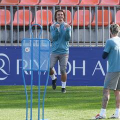 Simeone no para de llevarse alegrías