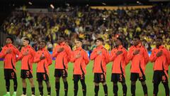 London (United Kingdom), 22/03/2024.- Players of Colombia sing their national anthem before the friendly international soccer match between Spain and Colombia in London, Britain 22 March 2024. (Futbol, Amistoso, España, Reino Unido, Londres) EFE/EPA/NEIL HALL
