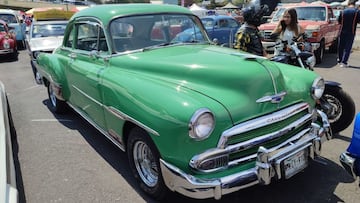 Si tienes un auto con más de 30 años de antigüedad, a partir de este 2026 podrás solicitar las placas de auto antiguo o históricas y gozar de beneficios en México.