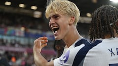 Bergvall, la joya sueca que plantó al Barça ya brilla en el Tottenham