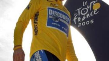 <b>SU ÚLTIMO TRIUNFO. </b>Lance Armstrong, en el podio del Tour de Francia de 2005, el último que ganó.