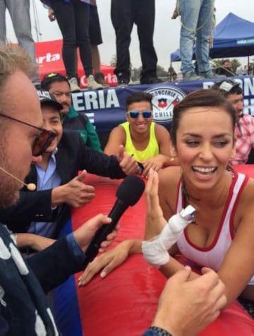 El fútbol acuático de las candidatas a reina en Viña del Mar