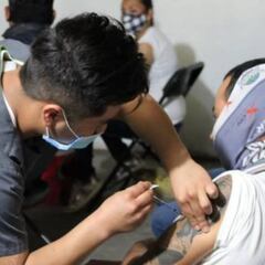 Edomex anuncia vacunación contra el Covid-19 en personas de 18 a 29 años