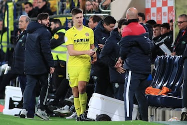 En el minuto 52 Foyth tuvo que ser sustituido por lesión