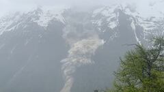 El colapso de un glaciar entierra un pueblo entero en Suiza