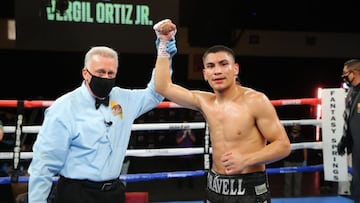 Vergil Ortiz Jr., boxeador estadounidense de 23 años, se retiró de la pelea ante Michael Mckinson al ser hospitalizado por rabdiomiolisis.