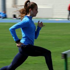 Un día con "Isi", la deslumbrante chilena que roba miradas en Río
