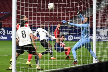 1-1. Joao Félix marcó el primer gol.