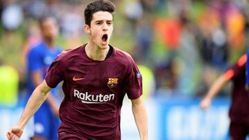 EPA528. NYON (SUIZA), 23/04/2018.- El delantero del FC Barcelona Alejandro Marques celebra el primer gol conseguido ante el Chelsea, durante la final de la Liga de Campeones juvenil disputada en Nyon, Suiza, el 23 de abril del 2018. EFE/Laurent Gillieron