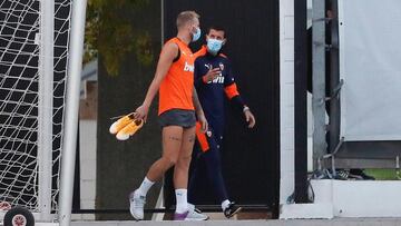 El Valencia regresa pendiente de cuatro nombres propios