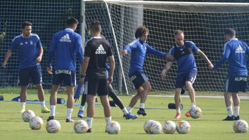 26/08/21 REAL OVIEDO ENTRENAMIENTO GRUPO