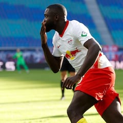 Recta final por Upamecano: tres clubes en la lucha