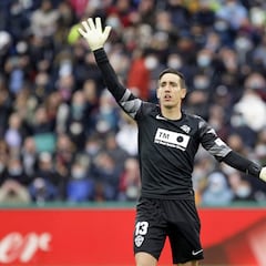 Oficial: Edgar Badia refuerza la portería del Zaragoza