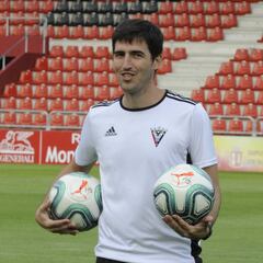 Iraola: "Ante rivales potentes estamos compitiendo bien"