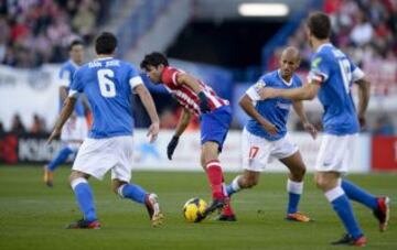 Diego Costa con el balón.