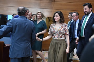 La presidenta de la Comunidad de Madrid y del PP de Madrid a su llegada a una sesión plenaria en la Asamblea de Madrid.