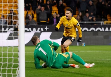 João Gomes adelanta a Éderson