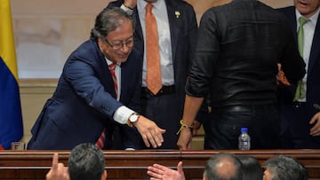 Colombia's President Gustavo Petro greets people as he attends the opening of a new legislative session of Colombia's Congress, in Bogota, Colombia July 20, 2023. REUTERS/Vannessa Jimenez