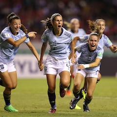 España lidera el grupo tras golear a Costa Rica