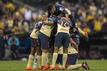 Por undécima semana consecutiva, América mantiene su condición de invicto y es el único que puede presumir no haber perdido un solo partido de este Clausura 2018. Ahora fue León la víctima del equipo de Miguel Herrera quien consiguió el triunfo 2-0. Con los 21 puntos que ya tienen es casi imposible que los azulcremas no estén en la liguilla del futbol mexicano. La pregunta es: ¿Quién tiene el antídoto para su invicto? 