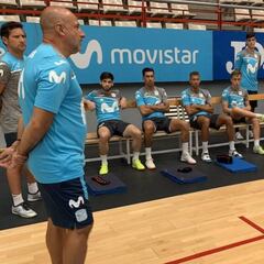 Tino Pérez: "Esta plantilla tiene mucha ambición por ganar"