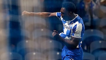 Samu, celebra un gol ante el Malmoe.