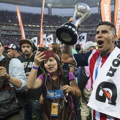 Carlos Salcido renovó por seis meses con Chivas