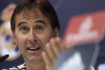 Lopetegui talks to the media ahead of Saturday's LaLiga match against Espanyol.