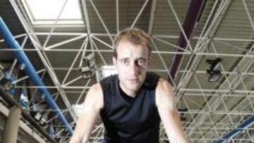 <b>VELOCISTA. </b>Ángel David Rodríguez, en el Módulo cubierto del CSD.