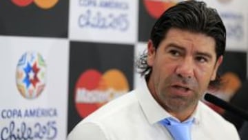 Marcelo Salas presentado la Copa América durante el viaje del torneo por el país.