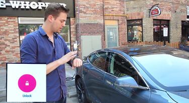 El control remoto de vehículos llega a los smartwatch