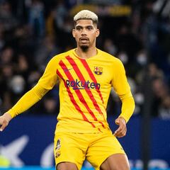 Todos pendientes de Araújo