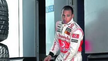 <b>CON DUDAS. </b>Hamilton no cree que su equipo pueda ganar.