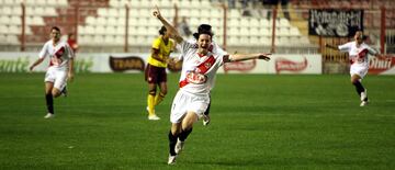 4/11/10 FUTBOL FEMENINO  partido de womens champions league liga de campeones femenina 
RAYO VALLECANO - FEMINAS ARSENAL 
 ALEGRIA NATALIA GOL 