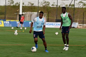 La Selección Colombia completó una semana de trabajos y se enfoca en el duelo de Eliminatorias ante Perú. Reinaldo Rueda ha estado muy atento a sus elegidos.