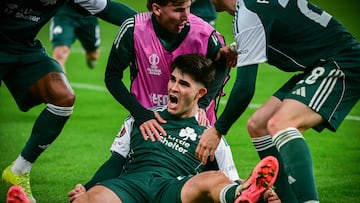 Vicente Taborda’s late penalty secured a victory for Panathinaikos against Real Betis after both teams were reduced to 10 men.
