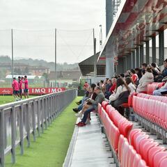 Lezama: Yuri Berchiche sale a trotar