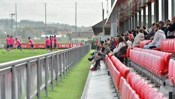 Lezama: Yuri Berchiche sale a trotar