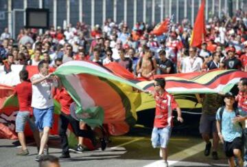 Gran ambiente en el circuito de Monza.