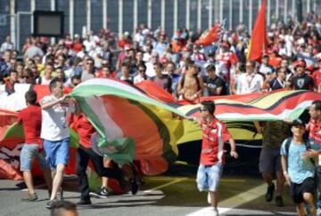 Gran ambiente en el circuito de Monza. 