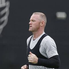 Wayne Rooney trains with DC United ahead of MLS debut