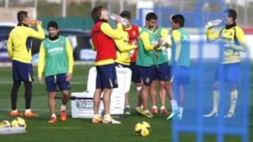 CAUTELA. Nadie en el vestuario amarillo quiere salirse del tiesto y prefieren tirar de tópico.