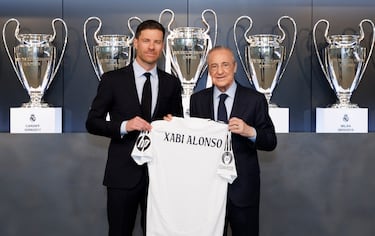 El Real Madrid cierra una temporada 2024/25 sin títulos de peso, viendo cómo el FC Barcelona se corona campeón de LaLiga y le arrebata la hegemonía nacional. Tras esta campaña decepcionante, Florentino Pérez decide dar un giro al proyecto deportivo con la llegada de Xabi Alonso como nuevo entrenador. La apuesta por el exjugador blanco marca el inicio de una etapa ilusionante, basada en la juventud, el talento y la recuperación de la identidad competitiva que siempre ha caracterizado al club.