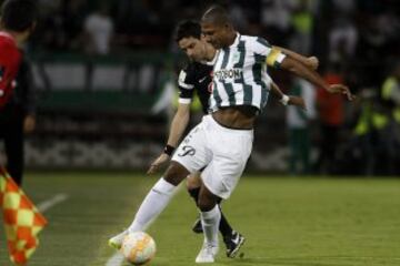 Nacional cerró su fase de grupos con victoria sobre Libertad.