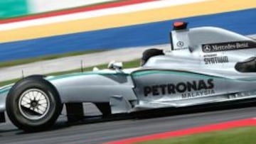 Así lucirá el nuevo Mercedes GP tras el acuerdo de patrocinio con la petrolera Petronas.