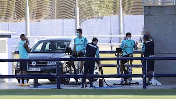 10/09/20
 ENTRENAMIENTO DEL LEVANTE UD - 
 VEZO - VUKCEVIC - BARDHI
 
 
 
 
 