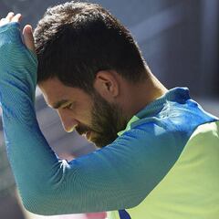 Según la prensa turca, el Barça evalua las ofertas por Arda