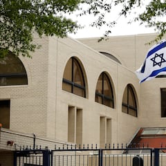 Muere el piloto estadounidense que se prendió fuego ante la embajada de Israel