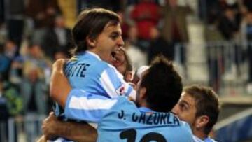 <b>UNA PIÑA. </b>Buonanotte celebra con sus compañeros el gol al Getafe en la Copa del Rey.